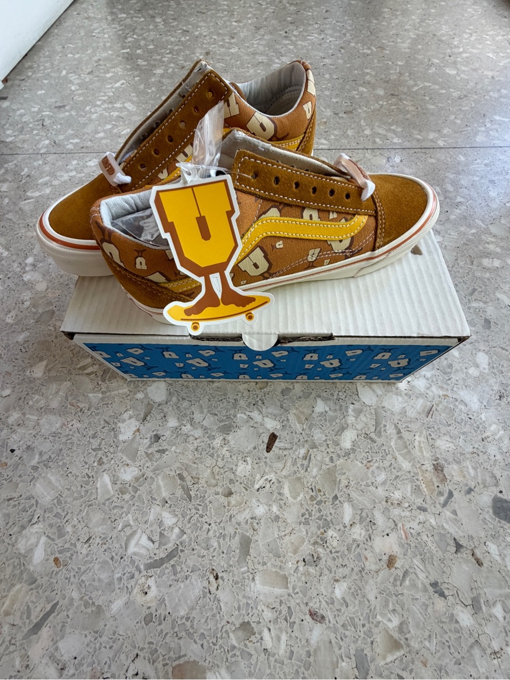 UNDEFEATED Vans Old Skool Brown/Yellow Low Top Skate Shoes